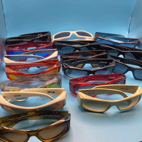 SPY MC - Picture 5 of 16